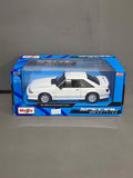 Maisto 1993 Ford Mustang SVT Cobra (White)