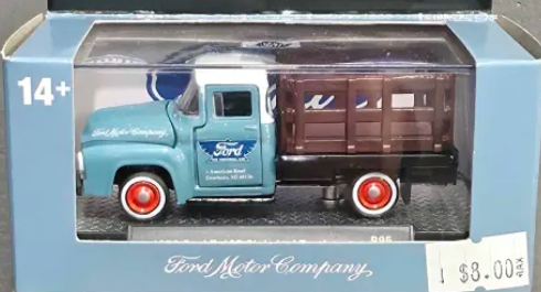M2 1:64 Display Case Car (Boxed, Assort.)