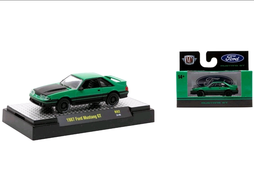 1:64 Auto-Thentics Release 92